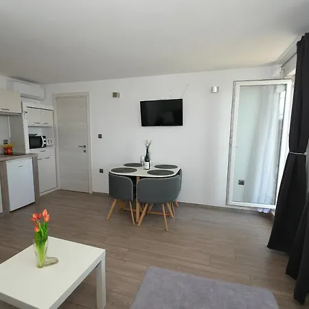 Donata Apartament *